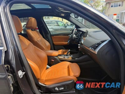 Zdjęcie 7 z 12 samochodu: 2019 BMW X3 XDRIVE30I VIN:5UXTR9C55KLR04358 - miniatura