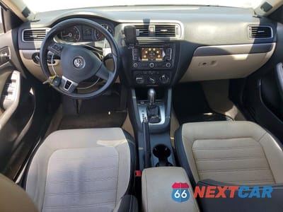 Zdjęcie 8 z 12 samochodu: 2014 VOLKSWAGEN JETTA SEL VIN:3VWL17AJ7EM441636 - miniatura
