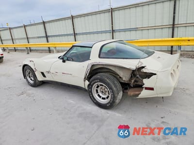 Drugie zdjęcie samochodu z przodu: 1981 CHEVROLET CORVETTE VIN:1G1AY8764BS402447 - miniatura