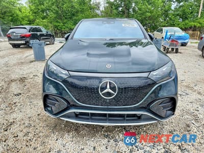 Piąte zdjęcie samochodu w środku: 2024 MERCEDES-BENZ EQE SUV 350 4MATIC VIN:4JGGM1CB7RA055621 - miniatura