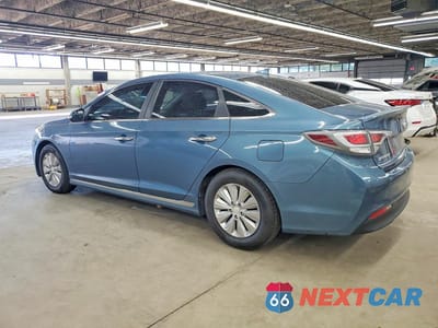 Drugie zdjęcie samochodu z przodu: 2016 HYUNDAI SONATA HYBRID SE VIN:KMHE24L14GA015595 - miniatura