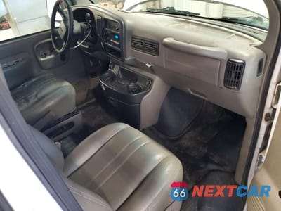 Zdjęcie 8 z 13 samochodu: 2000 CHEVROLET EXPRESS G2500 VIN:1GCFG25W4Y1186923 - miniatura