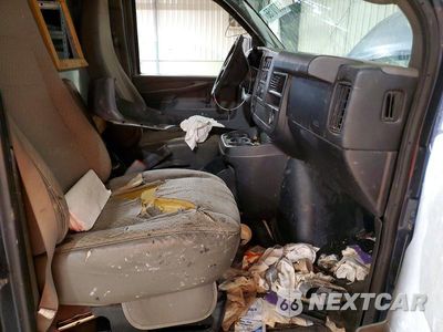 Zdjęcie 7 z 13 samochodu: 2010 GMC SAVANA G2500 VIN:1GTZGFBA0A1121084 - miniatura