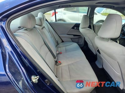 Zdjęcie 10 z 12 samochodu: 2017 HONDA ACCORD EX VIN:1HGCR2F70HA013406 - miniatura