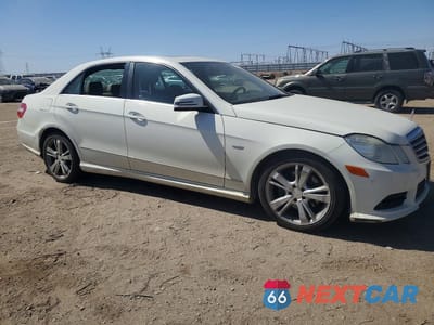 Czwarte zdjęcie samochodu z boku: 2012 MERCEDES-BENZ E 350 VIN:WDDHF5KB2CA564203 - miniatura