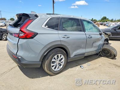 Trzecie zdjęcie samochodu z tyłu: 2026 HONDA CR-V LX VIN:2HKRS4H21TH443912 - miniatura