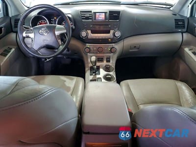 Zdjęcie 8 z 13 samochodu: 2011 TOYOTA HIGHLANDER SE VIN:5TDZK3EH6BS024322 - miniatura