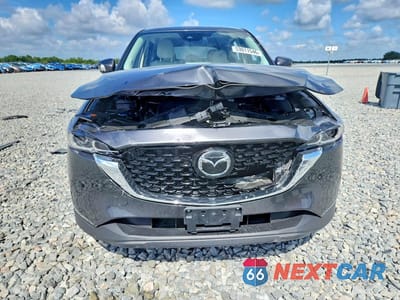 Piąte zdjęcie samochodu w środku: 2023 MAZDA CX-5 PREFERRED VIN:JM3KFBCM2P0231940 - miniatura