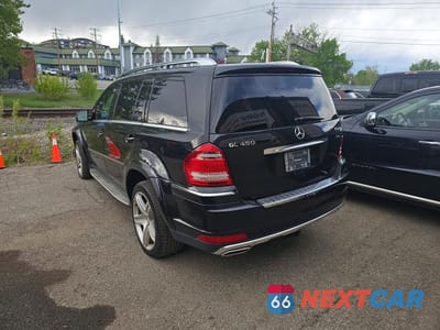 Trzecie zdjęcie samochodu z tyłu: 2011 MERCEDES-BENZ GL 450 4MATIC VIN:4JGBF7BE6BA738144 - miniatura
