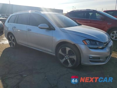 Czwarte zdjęcie samochodu z boku: 2015 VOLKSWAGEN GOLF SPORTWAGEN TDI S VIN:3VWCA7AU0FM506029 - miniatura