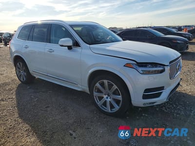 Czwarte zdjęcie samochodu z boku: 2018 VOLVO XC90 T6 VIN:YV4A22PL8J1367019 - miniatura
