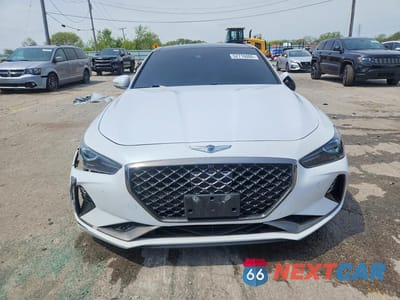 Piąte zdjęcie samochodu w środku: 2019 GENESIS G70 2.0T ADVANCED VIN:KMTG44LA5KU016965 - miniatura