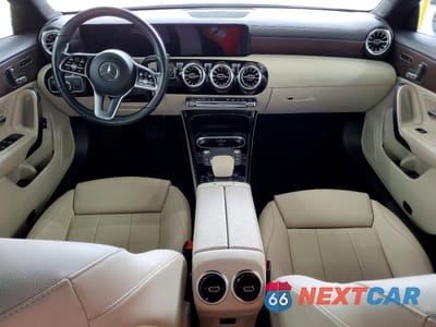 Zdjęcie 8 z 12 samochodu: 2023 MERCEDES-BENZ CLA 250 4MATIC VIN:W1K5J4HB5PN393142 - miniatura