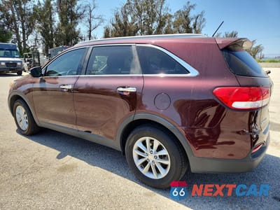 Drugie zdjęcie samochodu z przodu: 2016 KIA SORENTO LX VIN:5XYPG4A36GG125583 - miniatura