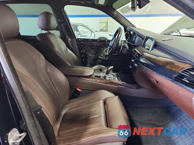 Zdjęcie 7 z 14 samochodu: 2017 BMW X5 XDRIVE35I VIN:5UXKR0C32H0V78311 - miniatura