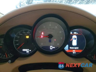 Zdjęcie 9 z 13 samochodu: 2014 PORSCHE CAYENNE S VIN:WP1AB2A26ELA59102 - miniatura