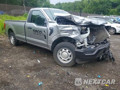 Czwarte zdjęcie samochodu z boku: 2022 FORD F150 VIN:1FTMF1CP6NKD76826 - miniatura