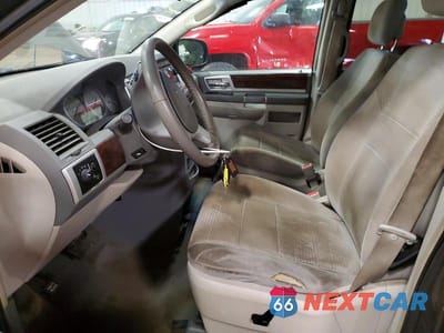 Zdjęcie 7 z 12 samochodu: 2010 CHRYSLER TOWN & COUNTRY TOURING VIN:2A4RR5D17AR454535 - miniatura