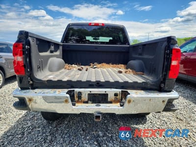 Zdjęcie 6 z 12 samochodu: 2018 CHEVROLET SILVERADO K1500 LT VIN:3GCUKREC1JG103511 - miniatura