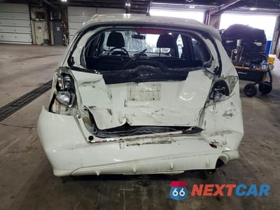 Zdjęcie 6 z 12 samochodu: 2009 HONDA FIT SPORT VIN:JHMGE88679S051776 - miniatura