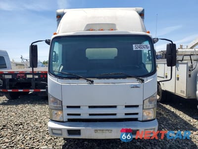 Piąte zdjęcie samochodu w środku: 2009 ISUZU NPR VIN:JALB4W16697400599 - miniatura