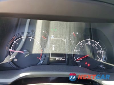Zdjęcie 9 z 13 samochodu: 2020 TOYOTA 4RUNNER SR5 PREMIUM VIN:JTEBU5JR1L5737573 - miniatura