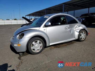 2000 VOLKSWAGEN NEW BEETLE GLS 3VWCA21C7YM484446 - główne zdjęcie licytacji z USA - miniatura