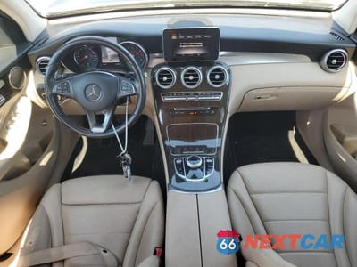 Zdjęcie 8 z 13 samochodu: 2019 MERCEDES-BENZ GLC 300 VIN:WDC0G4JB1KV135460 - miniatura