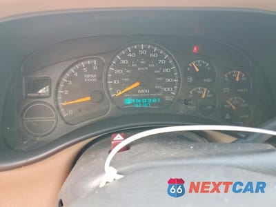 Zdjęcie 9 z 14 samochodu: 2001 CHEVROLET TAHOE K1500 VIN:1GNEK13TX1J234855 - miniatura