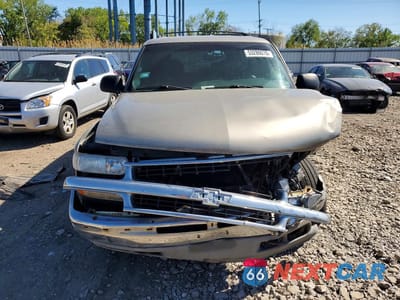 Piąte zdjęcie samochodu w środku: 2002 CHEVROLET TAHOE VIN:1GNEK13V12J272090 - miniatura
