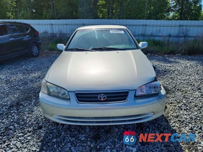 Piąte zdjęcie samochodu w środku: 2000 TOYOTA CAMRY LE VIN:4T1BG22K9YU008581 - miniatura