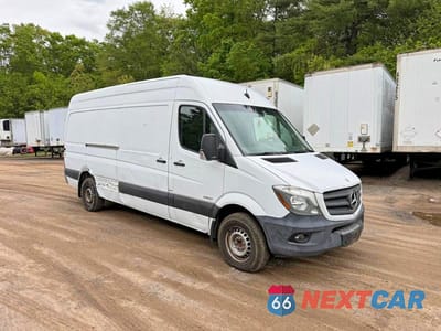 2015 MERCEDES-BENZ SPRINTER 2500 WD3PE8DC0FP144872 - główne zdjęcie licytacji z USA - miniatura