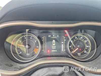 Zdjęcie 9 z 12 samochodu: 2014 JEEP CHEROKEE LATITUDE VIN:1C4PJMCB6EW220148 - miniatura