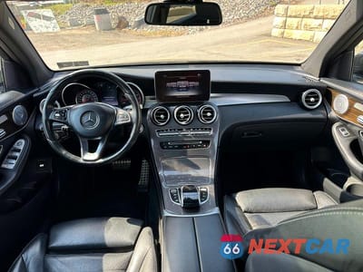 Zdjęcie 7 z 10 samochodu: 2017 MERCEDES-BENZ GLC 43 4MATIC AMG VIN:WDC0G6EB4HF197895 - miniatura