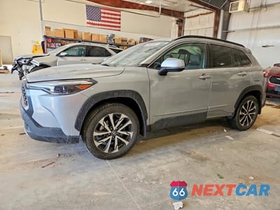 2024 TOYOTA COROLLA CROSS XLE 7MUDAABG5RV081995 - główne zdjęcie licytacji z USA - miniatura