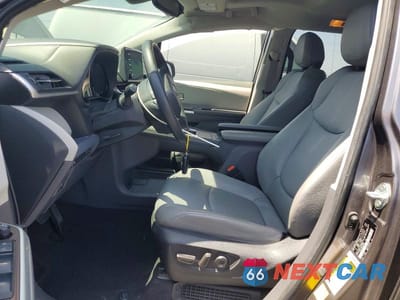 Zdjęcie 7 z 14 samochodu: 2023 TOYOTA SIENNA XLE VIN:5TDYSKFC4PS079397 - miniatura