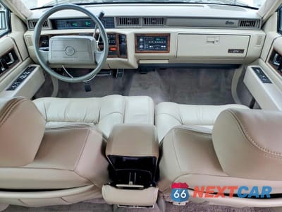 Zdjęcie 8 z 12 samochodu: 1992 CADILLAC DEVILLE VIN:1G6CD53B6N4277718 - miniatura