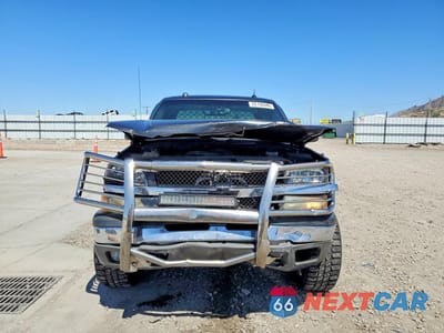 Piąte zdjęcie samochodu w środku: 2004 CHEVROLET SILVERADO K1500 VIN:2GCEK13T141389558 - miniatura