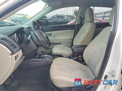 Zdjęcie 7 z 13 samochodu: 2017 MITSUBISHI OUTLANDER SPORT ES VIN:JA4AP3AU5HZ058688 - miniatura