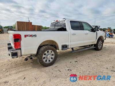 Trzecie zdjęcie samochodu z tyłu: 2024 FORD F250 SUPER DUTY VIN:1FT8W2BM2RED84215 - miniatura