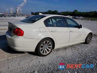 Trzecie zdjęcie samochodu z tyłu: 2011 BMW 328 I VIN:WBAPH7C57BE850461 - miniatura