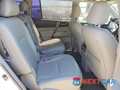 Zdjęcie 11 z 13 samochodu: 2013 TOYOTA HIGHLANDER HYBRID LIMITED VIN:JTEDC3EH9D2010881 - miniatura
