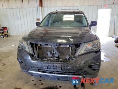 Piąte zdjęcie samochodu w środku: 2019 NISSAN PATHFINDER S VIN:5N1DR2MN4KC626074 - miniatura