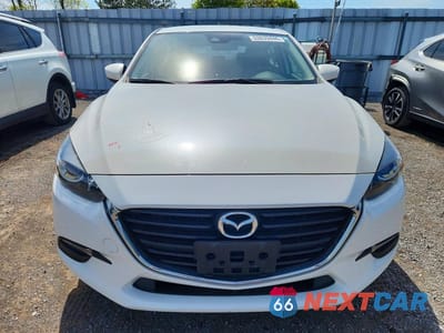Piąte zdjęcie samochodu w środku: 2018 MAZDA 3 TOURING VIN:3MZBN1L76JM219257 - miniatura