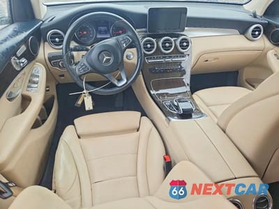 Zdjęcie 8 z 13 samochodu: 2016 MERCEDES-BENZ GLC 300 VIN:WDC0G4JB1GF047980 - miniatura