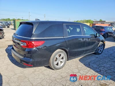 Trzecie zdjęcie samochodu z tyłu: 2018 HONDA ODYSSEY EXL VIN:5FNRL6H77JB046107 - miniatura