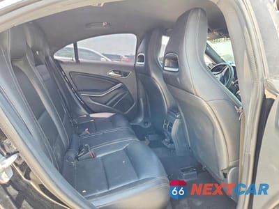 Zdjęcie 10 z 12 samochodu: 2017 MERCEDES-BENZ CLA 250 VIN:WDDSJ4EB5HN429999 - miniatura