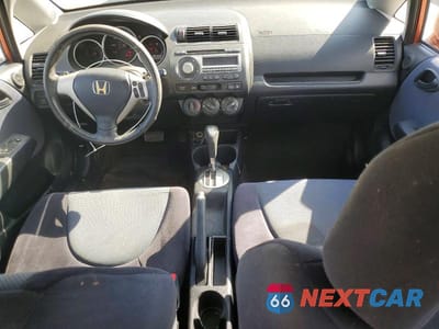 Zdjęcie 8 z 12 samochodu: 2008 HONDA FIT SPORT VIN:JHMGD38648S048290 - miniatura