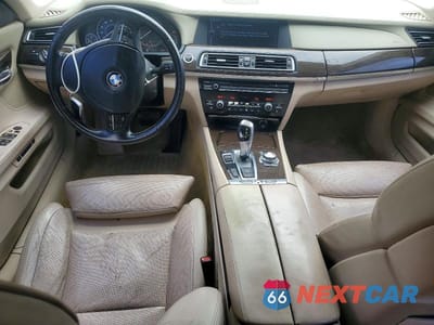 Zdjęcie 8 z 12 samochodu: 2010 BMW 750 LI VIN:WBAKB8C52ACY63260 - miniatura