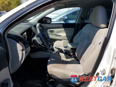Zdjęcie 7 z 13 samochodu: 2018 MITSUBISHI OUTLANDER SPORT ES VIN:JA4AR3AU7JZ003353 - miniatura
